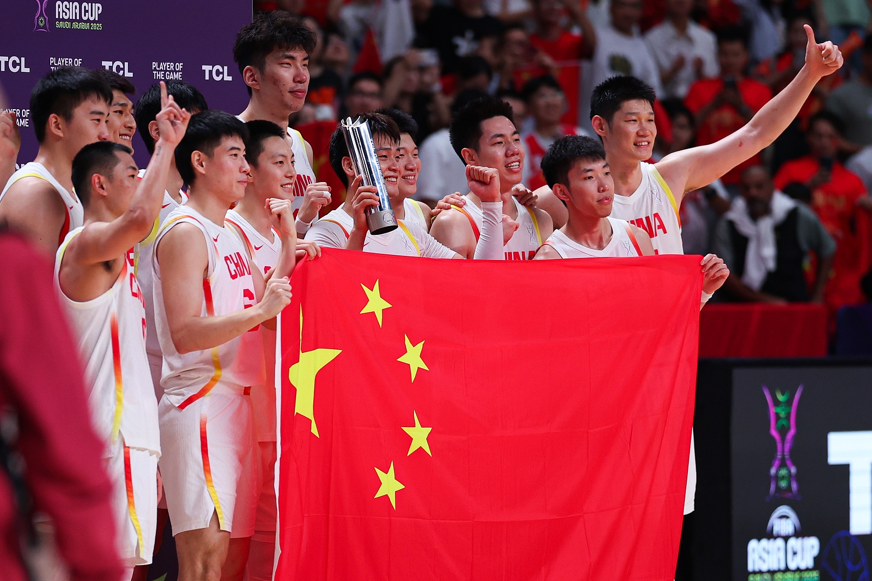 必发下载-替补44-23！中国男篮12人轮换拉爆新西兰 我们正在拥抱着现代篮球